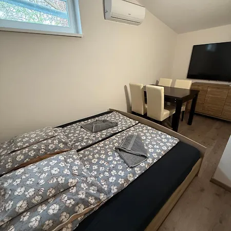 Appartement Dor-ka Vendeghaz Makó