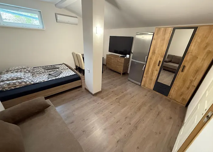 Dor-ka Vendeghaz Apartament *